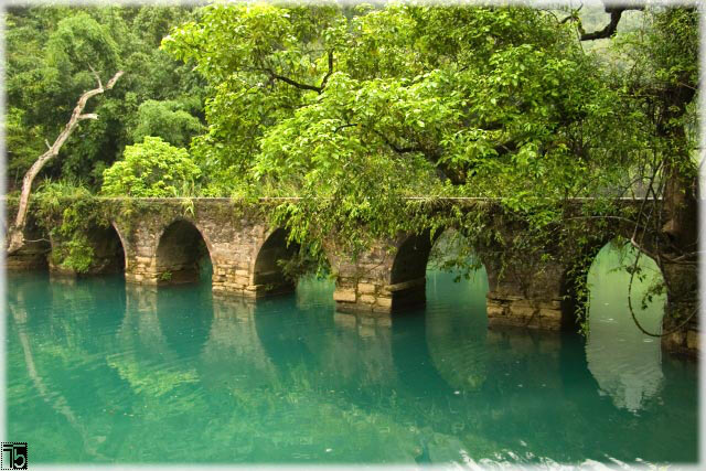 alte 6 Bogen Brücke